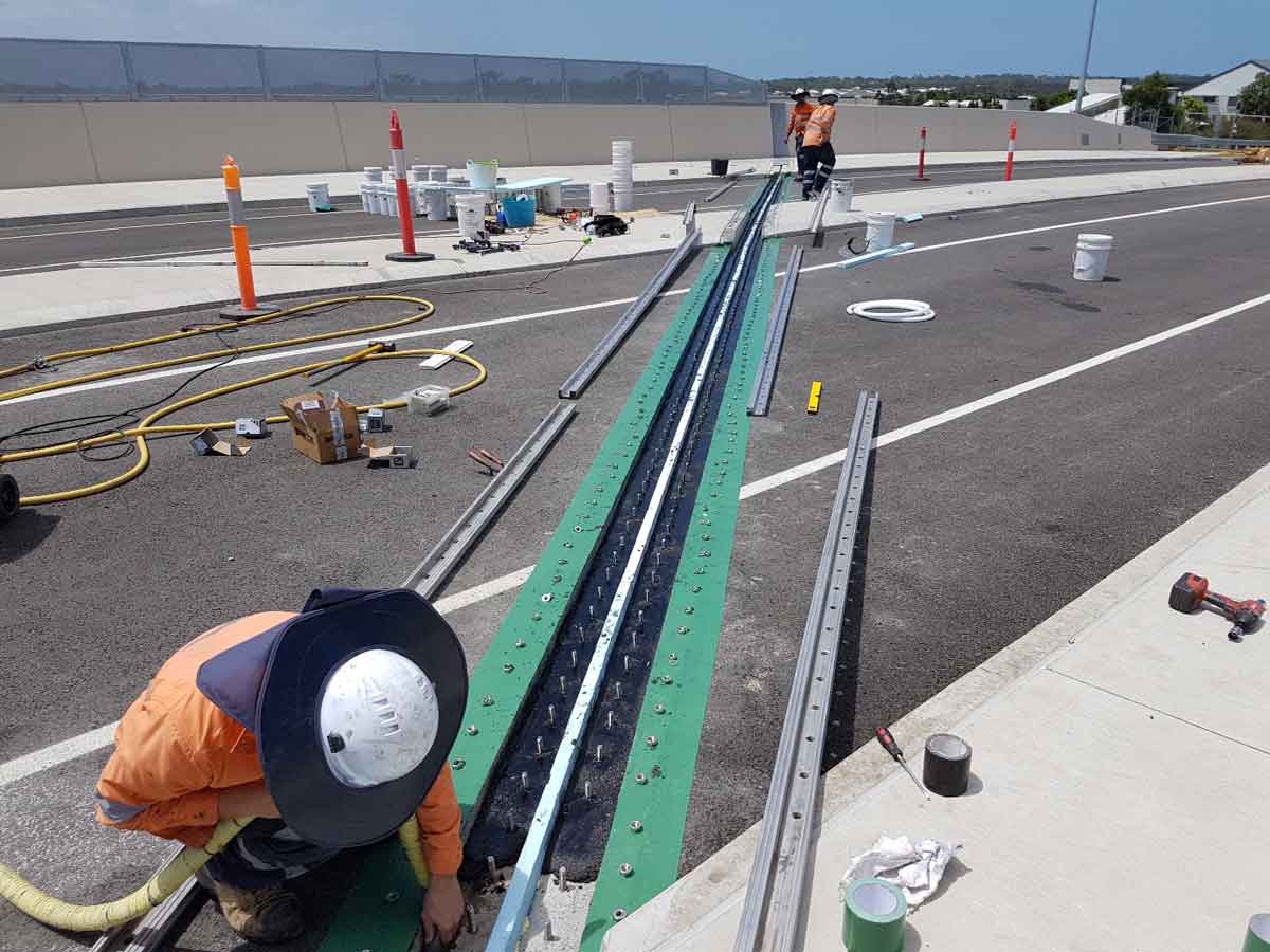 expansion joints for bridge construction
